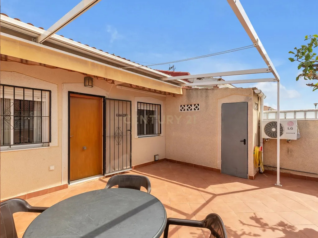 Luminoso Appartamento con Terrazza a Sud in Vendita – La Torreta, Torrevieja