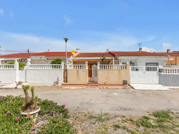 Luminoso Appartamento con Terrazza a Sud in Vendita – La Torreta, Torrevieja