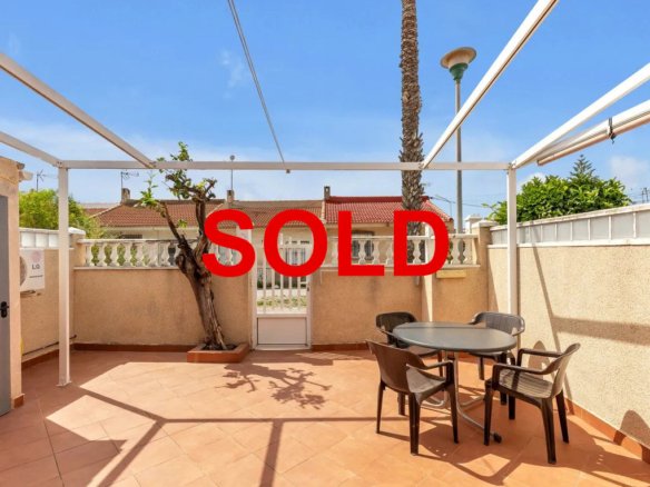 Bright South-Facing Apartment for Sale in La Torreta, Torrevieja