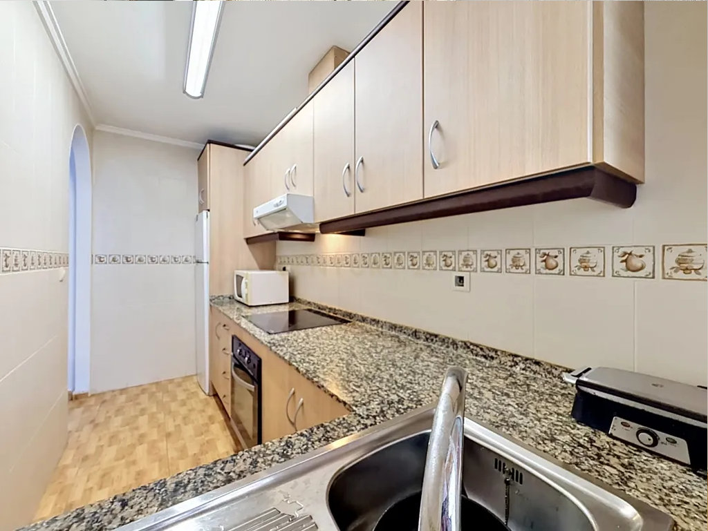 Bright & Spacious Apartment for Sale in a Quiet, Central Location