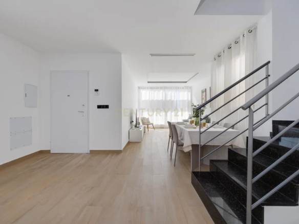 Exclusive Turnkey Luxury Villa for Sale in Aguas Nuevas, Torrevieja