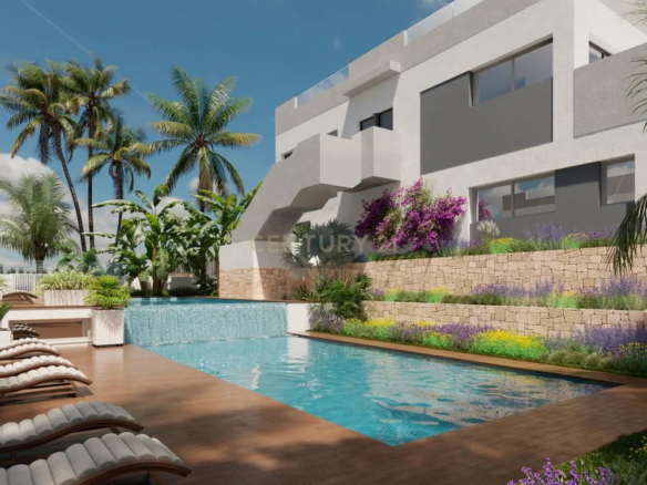 Modern Ground Floor Apartment in Luxury Torrevieja Complex