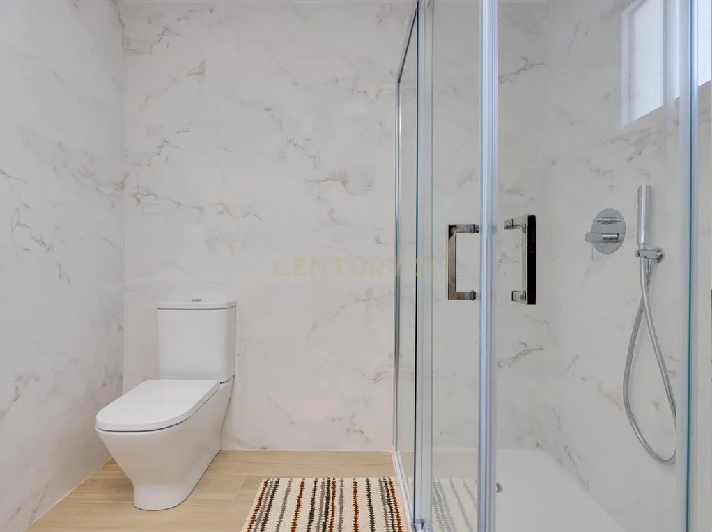 Exclusive Turnkey Luxury Villa for Sale in Aguas Nuevas, Torrevieja