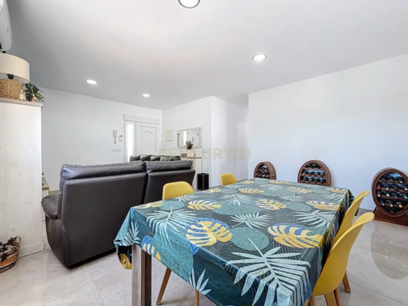 Splendida Villa con 5 Camere e Piscina Privata in Vendita a Los Balcones, Torrevieja