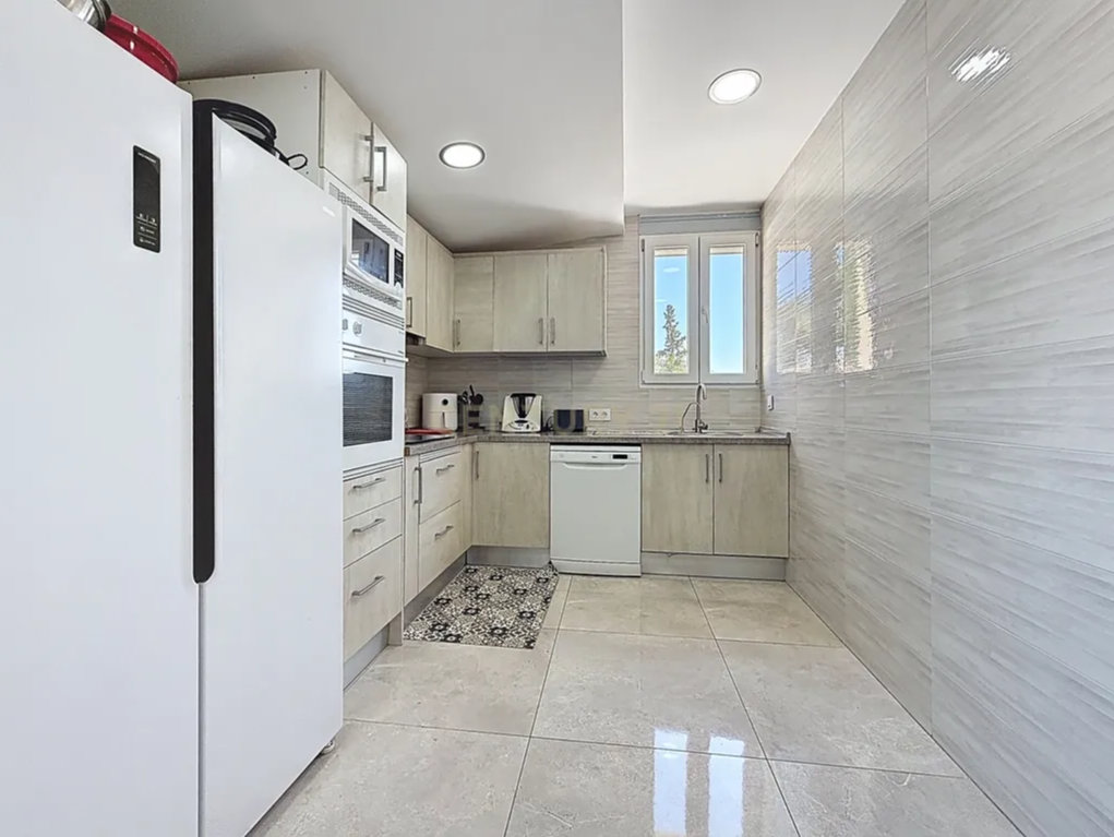 Splendida Villa con 5 Camere e Piscina Privata in Vendita a Los Balcones, Torrevieja