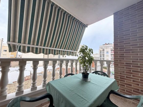Prime Central Torrevieja Living | Expansive 3-Bedroom Residence with Private Balcony & Elevator
