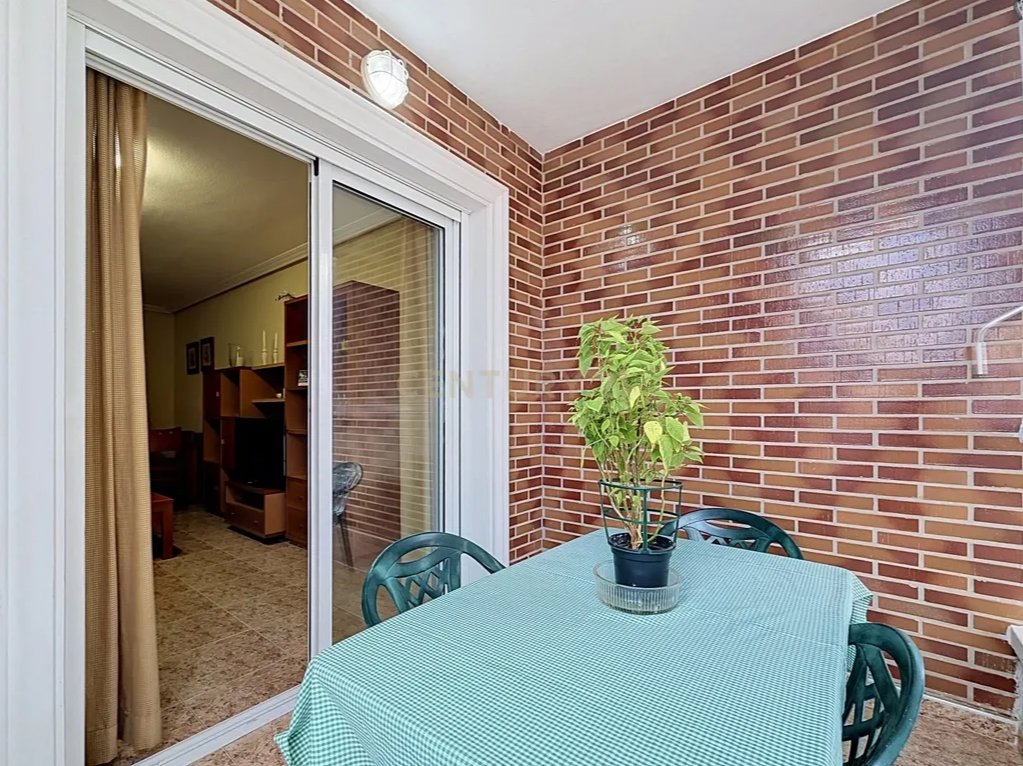 Prime Central Torrevieja Living | Expansive 3-Bedroom Residence with Private Balcony & Elevator