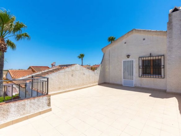 Exquisite 3-Bedroom Coastal Villa with Private Pool Near Las Salinas Beach