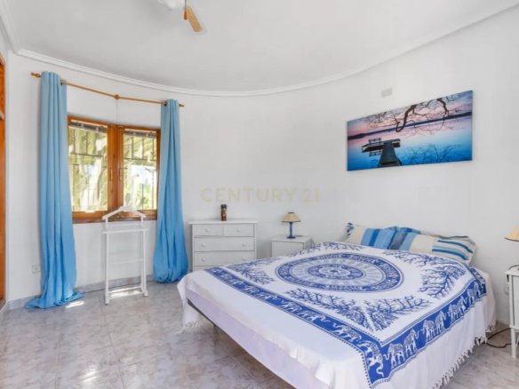 Exquisite 3-Bedroom Coastal Villa with Private Pool Near Las Salinas Beach