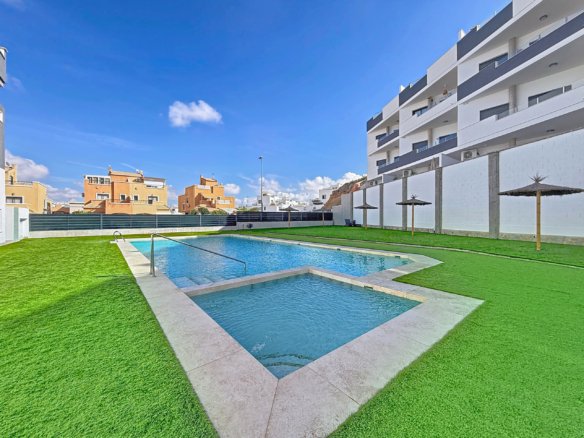 Luxuriöses Modernes Duplex-Penthouse mit Panoramablick in Los Altos, Orihuela Costa