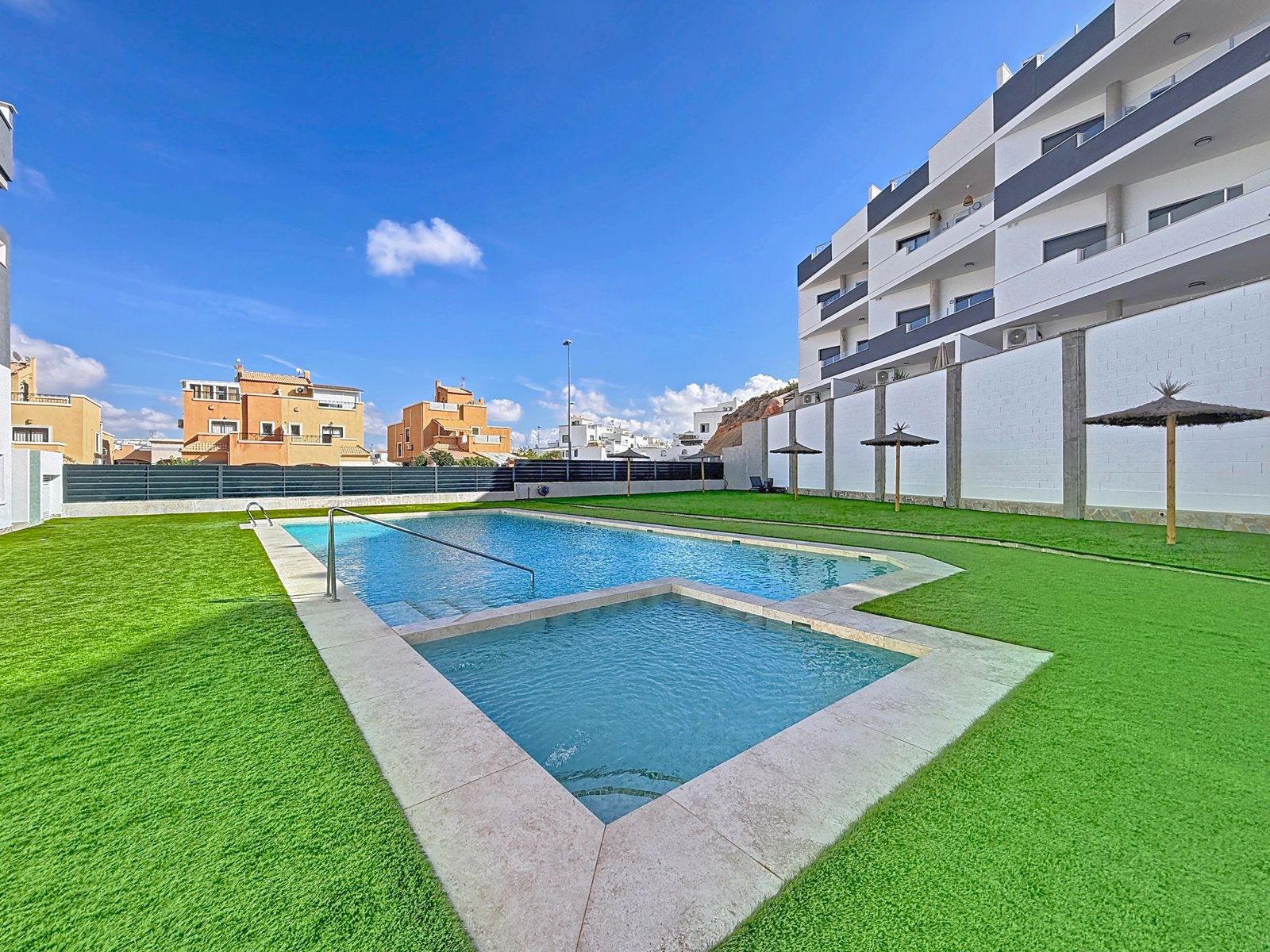 Luxuriöses Modernes Duplex-Penthouse mit Panoramablick in Los Altos, Orihuela Costa